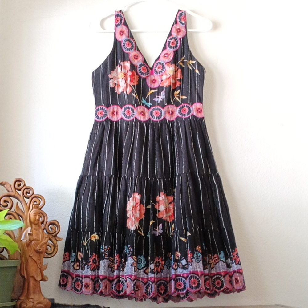 Chic Floral Black Midi Dress
